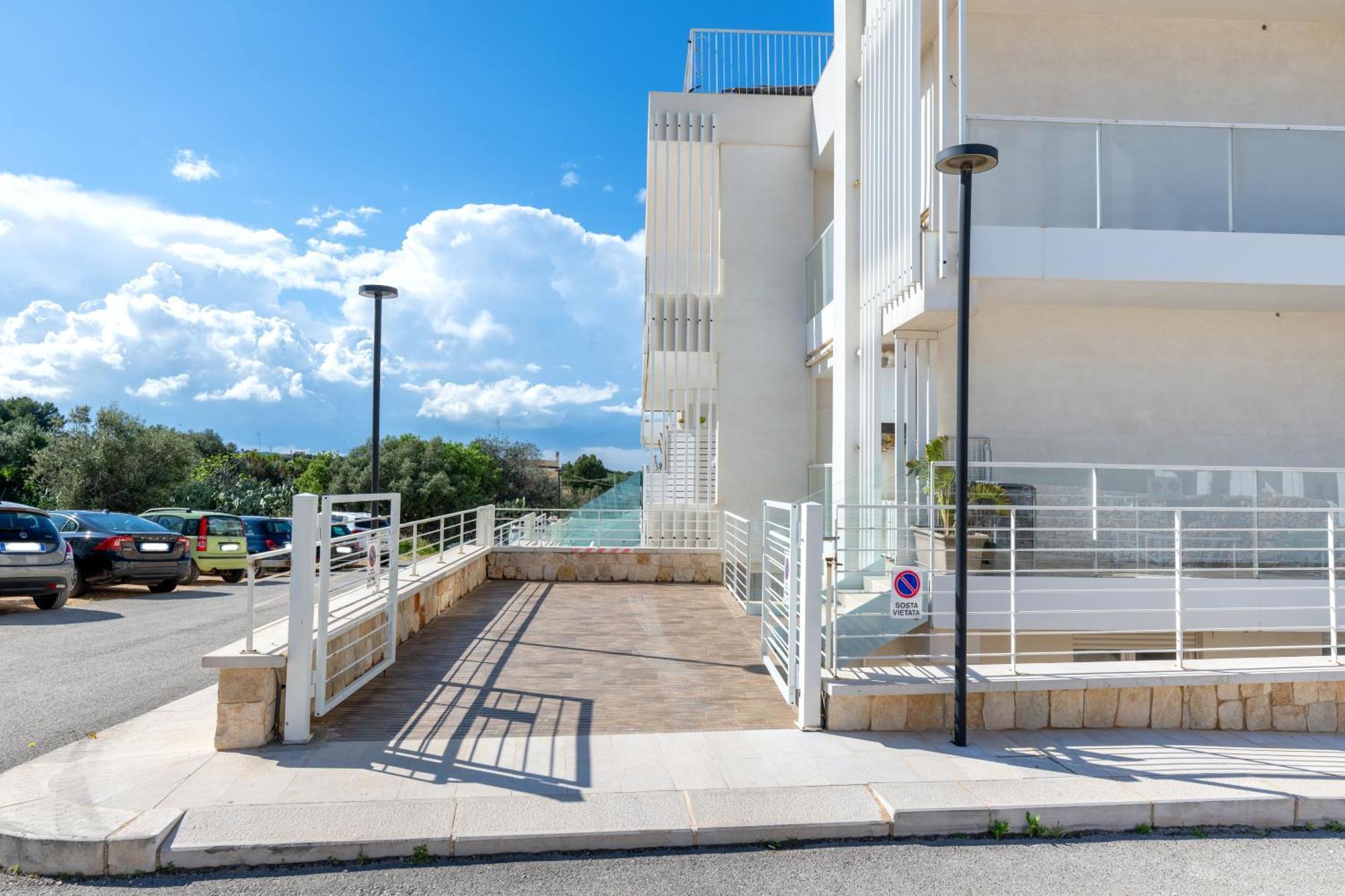 Cozy Marine Apt With Jacuzzi - 250Mt From Sea Polignano a Mare Exteriör bild